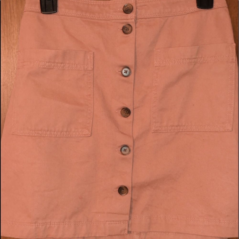 Blush Fited skirt